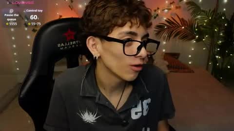 matty_spark online show from April 7, 1:11 pm