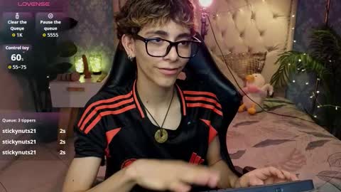 matty_spark online show from March 6, 1:41 pm