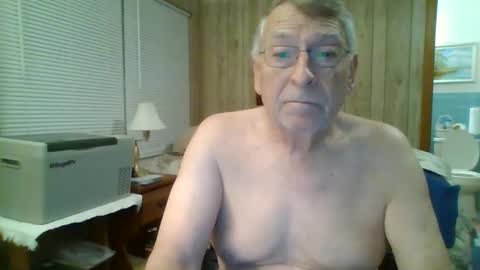 Snapshot of maturecouple1954 chatting on December 30, 12:09 pm SXECPL55 at G mail Dot Com online show from December 30, 12:09 pm