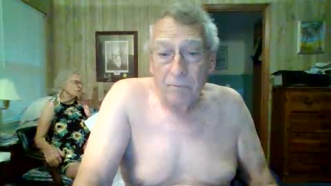 Snapshot of maturecouple1954 chatting on October 28, 12:18 pm SXECPL55 at G mail Dot Com online show from October 28, 12:18 pm