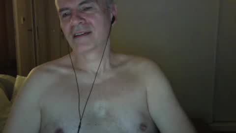 Snapshot of maturehotman chatting on March 12, 5:35 am maturehotman online show from March 12, 5:35 am