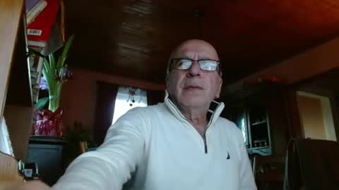 Maurice online show from January 15, 12:47 pm