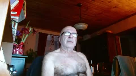 Maurice online show from January 11, 11:34 am