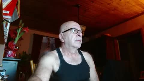 Maurice online show from January 2, 10:58 am