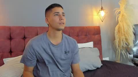 mauro_boy online show from May 22, 2:16 am