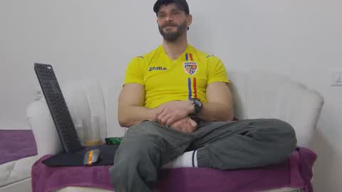 mauro_real_man online show from March 4, 7:21 pm