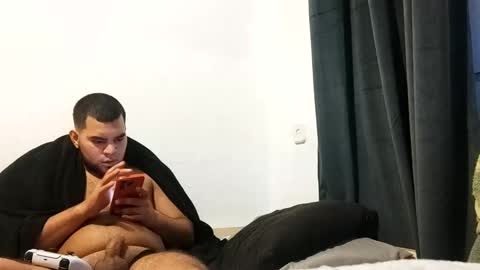 Snapshot of mauroo2025 chatting on January 30, 7:04 pm mauroo2025 online show from January 30, 7:04 pm