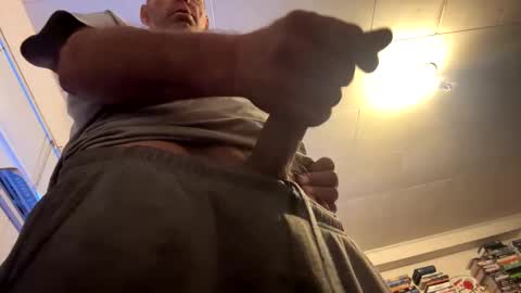 Snapshot of maverick7000 chatting on February 15, 3:28 pm maverick7000 online show from February 15, 3:28 pm