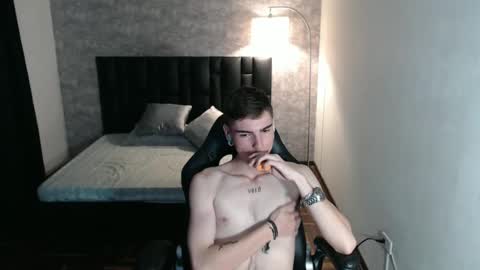 max_denver05 online show from September 12, 6:41 pm