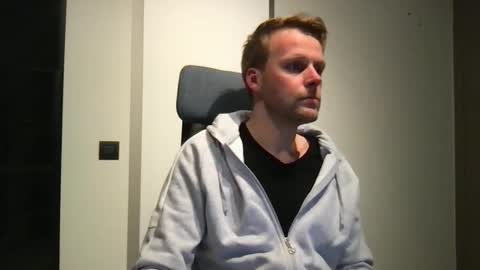 Snapshot of max_straight_1 chatting on October 22, 7:27 pm Max take off clothes online show from October 22, 7:27 pm