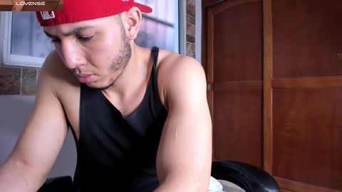 max_valiant1 online show from January 5, 6:55 pm