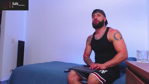 max_xl_ online show from March 22, 10:15 pm