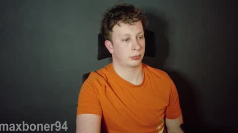 maxboner94 online show from March 3, 7:10 pm