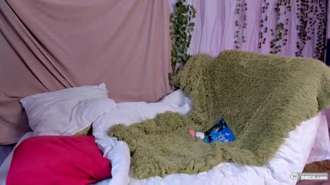 maxim burn online show from March 1, 11:10 am