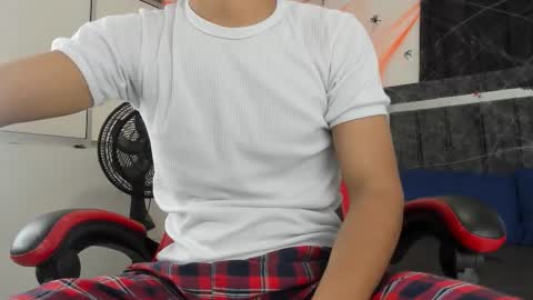 Maximiliano online show from October 28, 8:00 pm