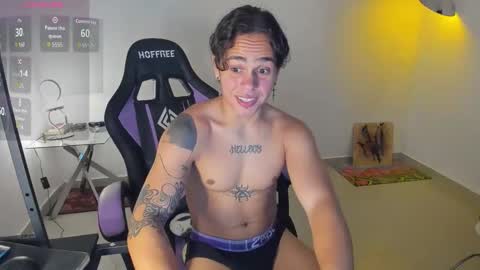 maximiliano_scoott_ online show from November 6, 10:13 pm