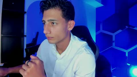 Maximo online show from July 31, 7:23 pm