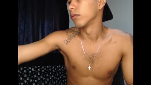 Snapshot of maximo_vega_new chatting on December 12, 11:18 am Maximo Aron Vega online show from December 12, 11:18 am