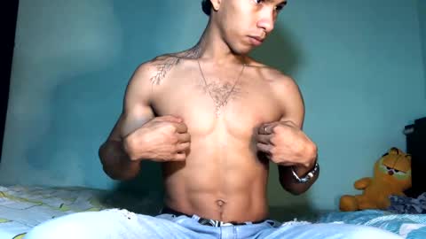 Snapshot of maximo_vega_new chatting on February 22, 6:17 am Maximo Aron Vega online show from February 22, 6:17 am