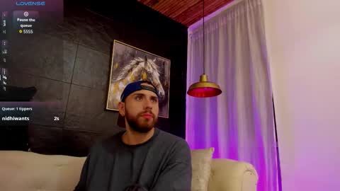 Maximo Wolf online show from November 9, 2:04 am