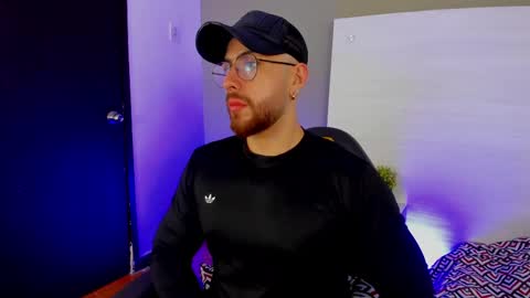 MAXIMO online show from January 17, 11:00 pm