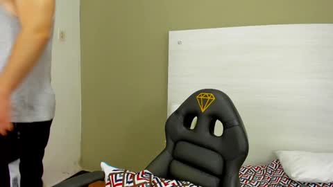 MAXIMO online show from January 27, 11:43 pm