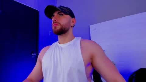 MAXIMO online show from January 8, 11:41 pm