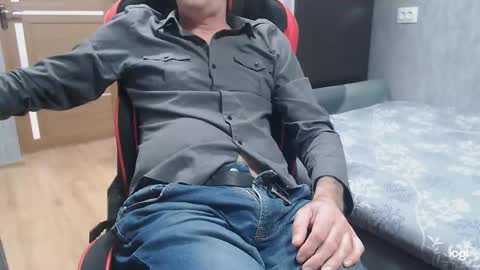 maximus3334 online show from November 14, 10:49 am