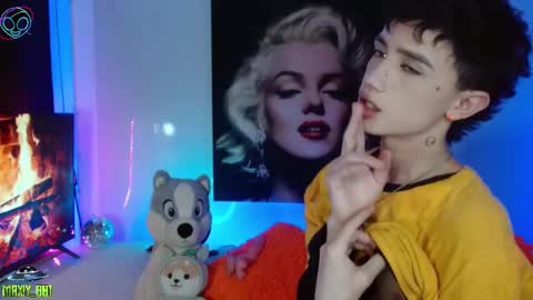 Max online show from February 20, 4:07 am