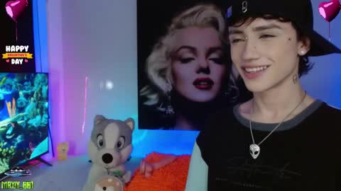 Max online show from February 8, 7:48 am