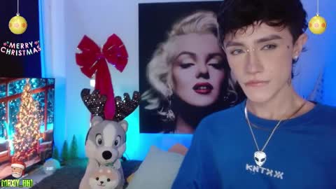 Max online show from December 9, 7:35 pm