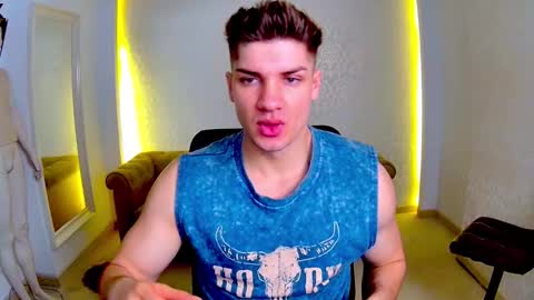 MaxKaiden online show from February 17, 5:28 am