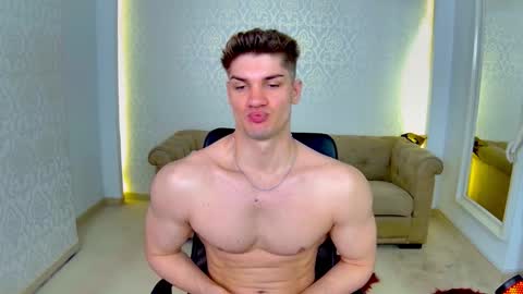 MaxKaiden online show from April 17, 4:59 am