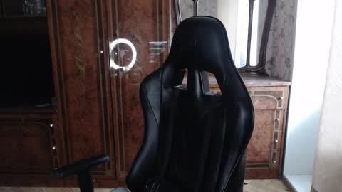 Max online show from February 16, 12:58 pm