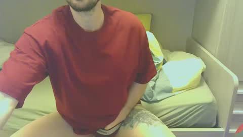 Snapshot of maxsperman1 chatting on February 8, 7:59 pm MaxSperman online show from February 8, 7:59 pm
