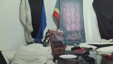 maxxou69hot online show from April 5, 3:30 pm