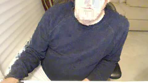 Snapshot of mbeastie chatting on January 19, 2:36 am Beastie online show from January 19, 2:36 am