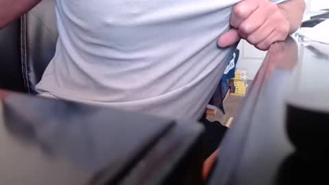 mcstiffee online show from June 11, 3:43 pm