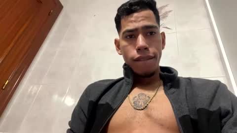 memolesta13 online show from December 24, 2:01 pm