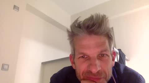 Andres online show from May 8, 10:54 pm