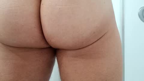 Snapshot of men_in_bed chatting on December 14, 1:17 am Naughty online show from December 14, 1:17 am