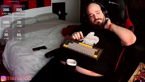 menditeta online show from December 3, 1:50 am