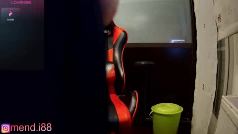 menditeta online show from February 14, 2:07 am