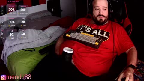 menditeta online show from December 12, 1:21 am