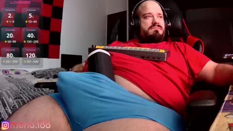 menditeta online show from February 15, 1:11 am