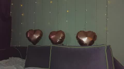 Mickey online show from April 10, 9:05 am