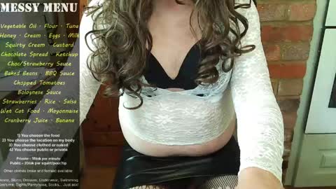 messyxdresser online show from June 5, 10:43 am