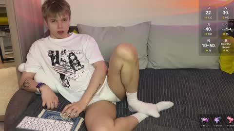 Arthur online show from March 26, 8:13 pm