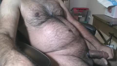 Snapshot of metter26 chatting on December 23, 11:39 pm atx guy online show from December 23, 11:39 pm
