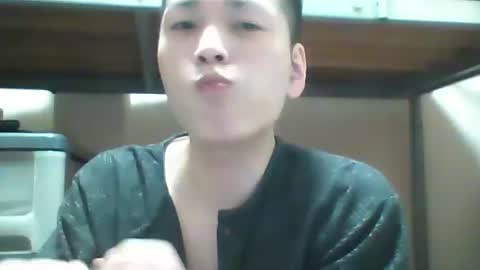 Snapshot of mgnhiroyuki chatting on September 19, 10:04 am mgnhiroyuki online show from September 19, 10:04 am